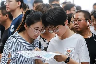 马扎里：记者想问我什么尽管问，但别把穆里尼奥的话说给我听